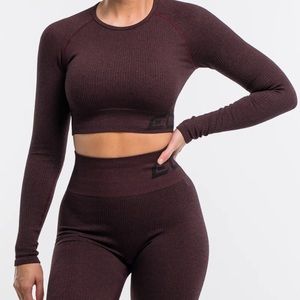 Echt arise comfort workout set size small